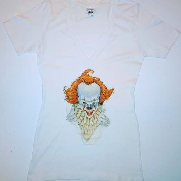 Women V Neck Pennywise T Shirt - Picture 1 of 4